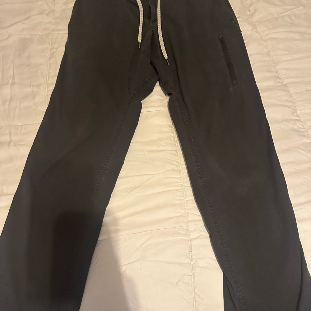 Men's Vuori ripstop pants size L EUC